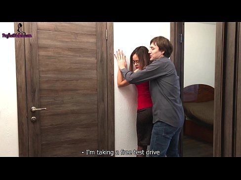 ❤️ Agent de béns arrels sexy li fa una pata de cony i es folla mentre ven el seu apartament - Krempai ❤ Porno preciós al porno ca.naughtyhentai.ru