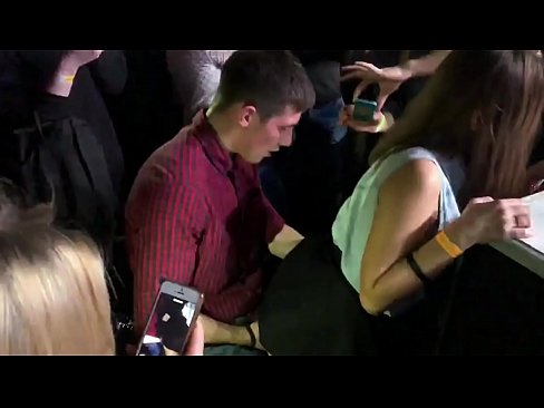 ❤️ Sexe real en una discoteca russa. Noia russa de 18 anys a l'anus i la vagina follada en una discoteca ❤ Porno preciós al porno ca.naughtyhentai.ru